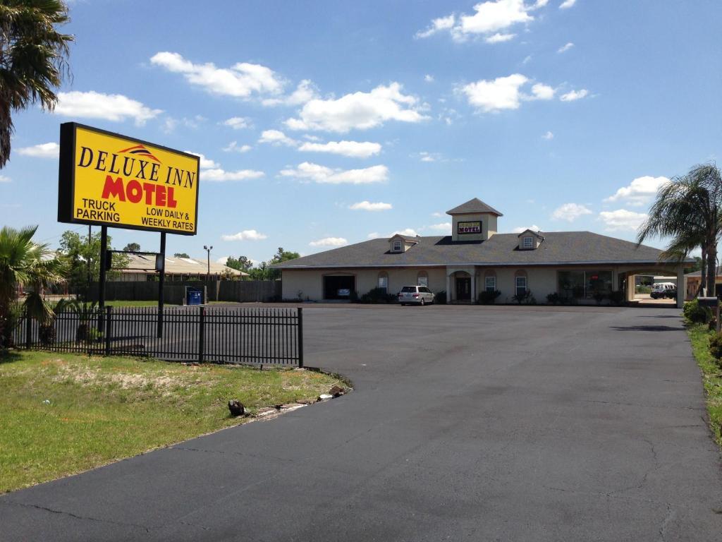 Deluxe Inn Motel Lake Charles Exterior photo